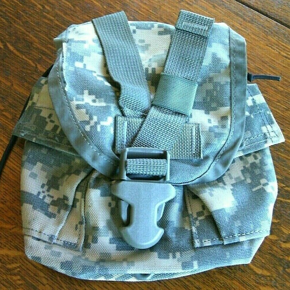US Military 1 QT Army Molle ll Green Camo Utility Canteen Cover Pouch Equipment
